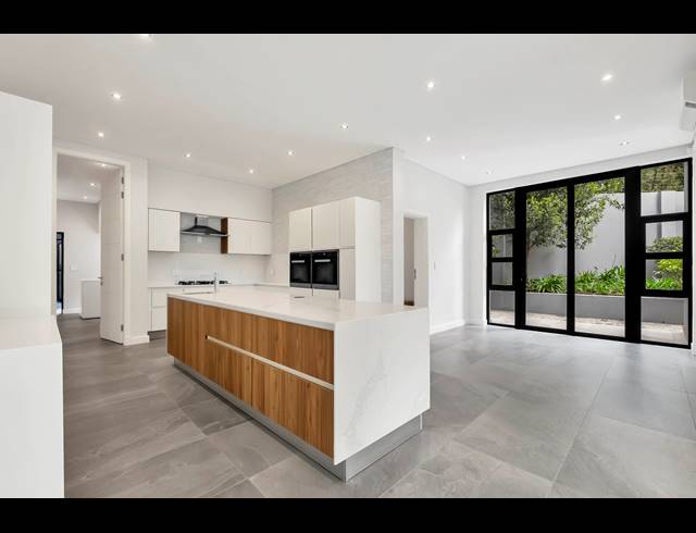 4 BEDROOM HOUSE FOR SALE IN ILLOVO